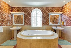 Tranquillity, Luxury, Exquisite sea Views