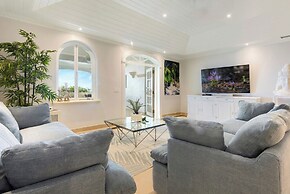 Tranquillity, Luxury, Exquisite sea Views