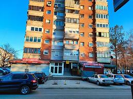 Charming Studio Apartment in Novi Pazar With City & Mountain Views