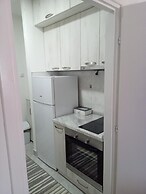 Charming Studio Apartment in Novi Pazar With City & Mountain Views