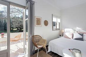 Verde Olive Three-Bedroom Holiday Home by Konnect