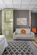 Historical Studio & Excellent Location