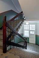 Historical Studio & Excellent Location