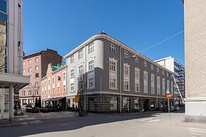 Historical Studio & Excellent Location