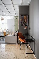 Historical Studio & Excellent Location