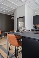 Historical Studio & Excellent Location