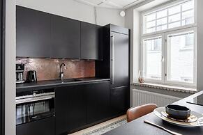 Historical Studio & Excellent Location