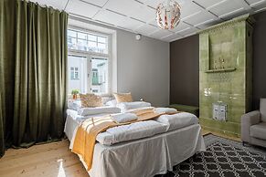 Historical Studio & Excellent Location