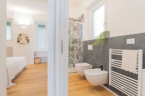 A Step From the Lake Apartment