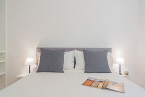 A Step From the Lake Apartment