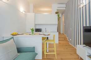 A Step From the Lake Apartment