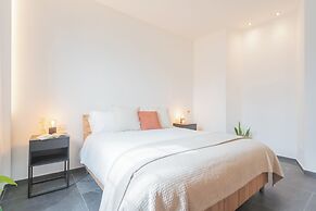 Cozy Nest on the Lake