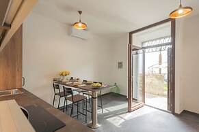 Cozy Nest on the Lake