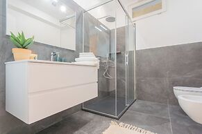 Cozy Nest on the Lake