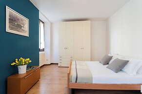 Family Lake Apartment