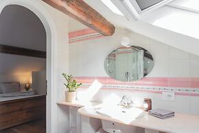 Emily's Holiday House - Authentic Lake Como