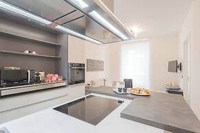 Enchanted Como Lake - City Apartment