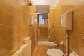 Front Lake Apartment With Private Funicular