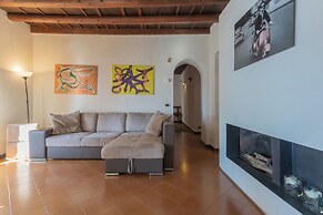 Front Lake Apartment With Private Funicular