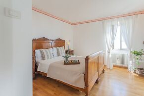 Giuliano's House - Amazing Lake View