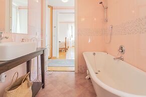 Giuliano's House - Amazing Lake View