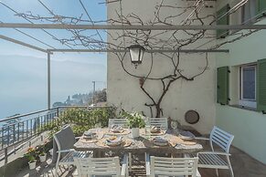 Giuliano's House - Amazing Lake View