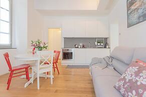 Independence Apartment With Balcony