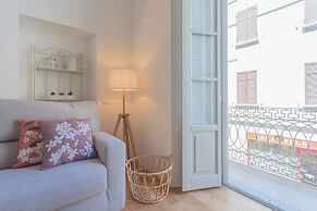 Independence Apartment With Balcony