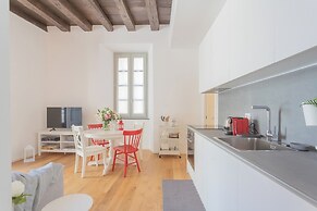 Independence Apartment With Balcony