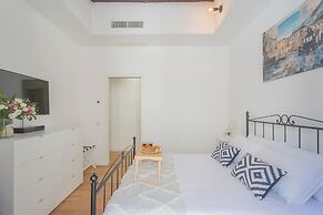 Independence Apartment With Balcony