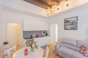 Independence Apartment With Balcony