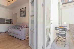 Independence Apartment With Balcony