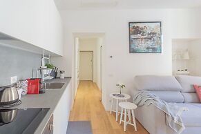 Independence Apartment With Balcony