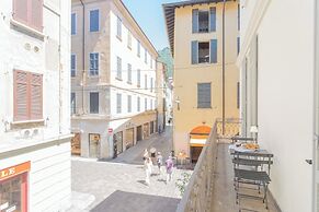 Independence Apartment With Balcony