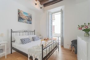 Independence Apartment With Balcony