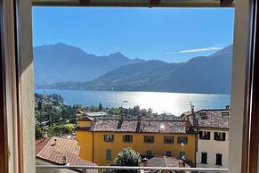 Lake View Terrace Apartment