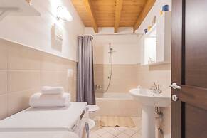 Luini 7 by Rentallcomo