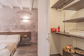 Modern & Stylish Apartment in Como City