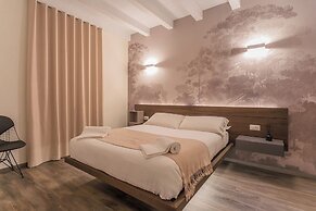 Modern & Stylish Apartment in Como City