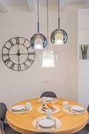 Modern & Stylish Apartment in Como City