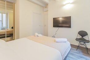 Modern & Stylish Apartment in Como City