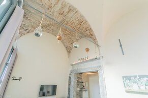 Romantic Escape City Centre With Jacuzzi & Parking by Rent all Como