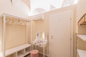 Romantic Escape City Centre With Jacuzzi & Parking by Rent all Como