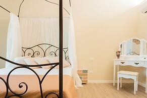 Romantic Escape City Centre With Jacuzzi & Parking