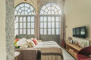 Romantic Escape City Centre With Jacuzzi & Parking by Rent all Como