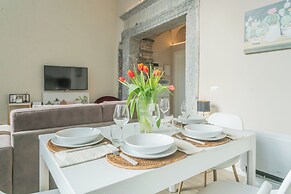 Romantic Escape City Centre With Jacuzzi & Parking by Rent all Como