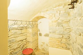 Romantic Escape City Centre With Jacuzzi & Parking