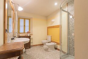 Villa Torre di Palanzo With Magnificent View