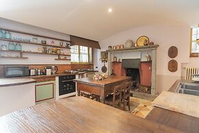 Villa Torre di Palanzo With Magnificent View