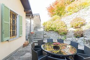 Villa Torre di Palanzo With Magnificent View